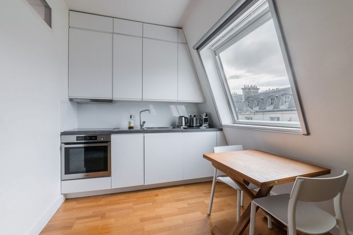 Appartement a louer paris-8e-arrondissement - 2 pièce(s) - 32 m2 - Surfyn