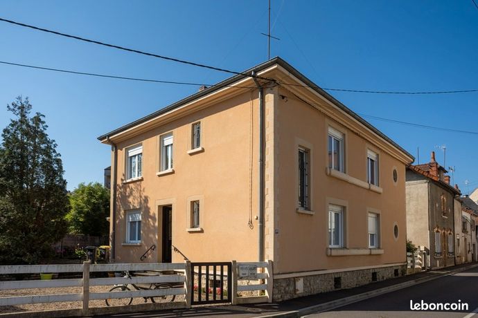 Immeuble 158 m² Digoin