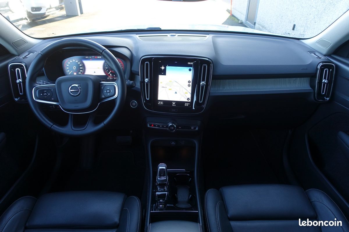 XC40 T4 Hybride Rechargeable Geartronic Inscription 211ch Cuir sport/Gps Europe/Carplay/Accès confort/Régulateur/1*Main/Garantie 12 mois (image 8)