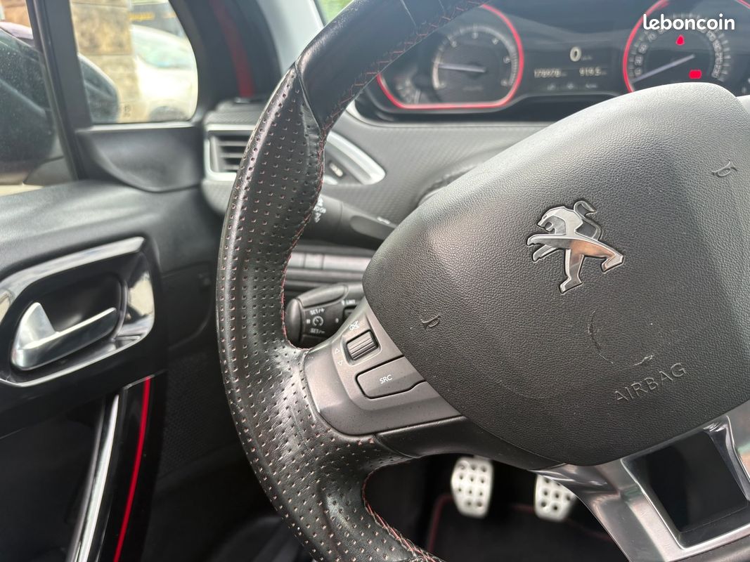 Peugeot 2008 1.6 bluehdi GT-line phase 2 (image 18)