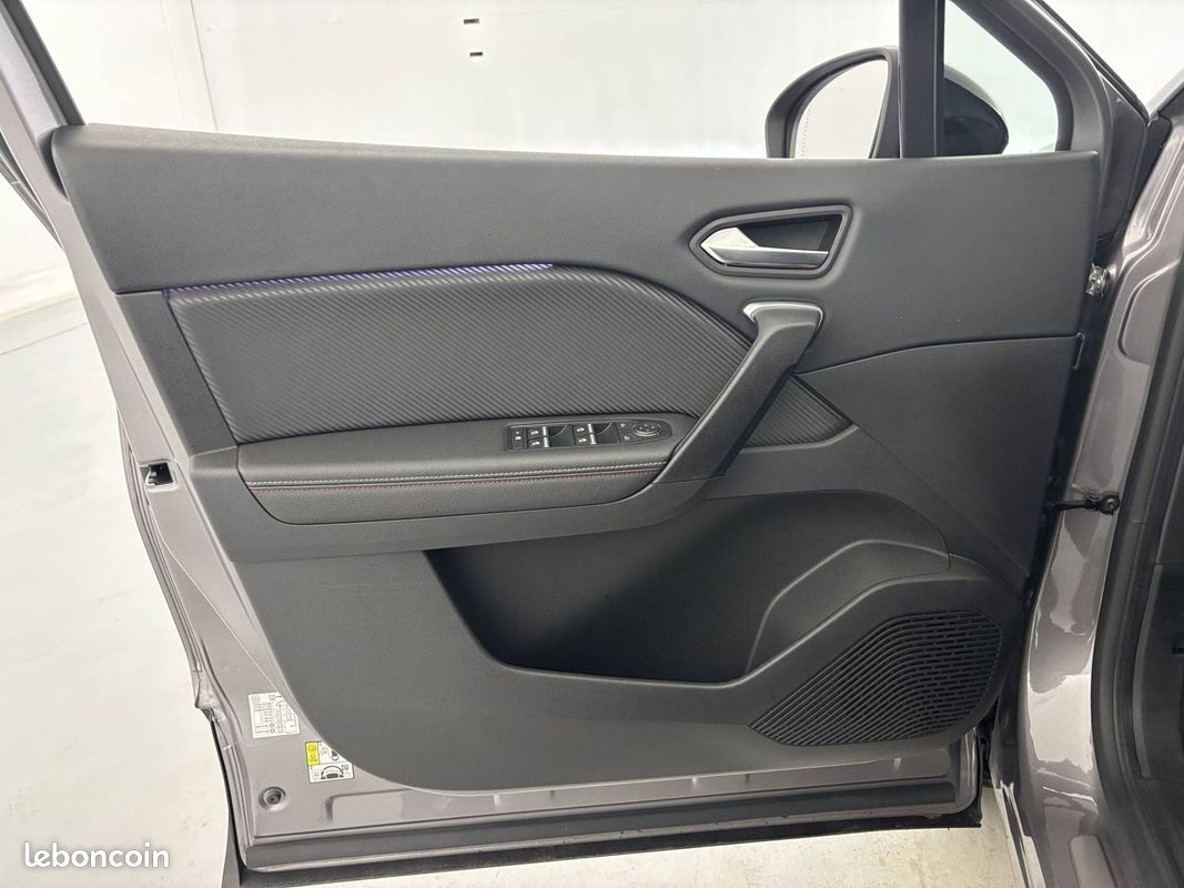 RENAULT Captur mild hybrid 140 R.S. Line (image 11)