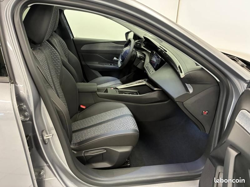 Peugeot 308 1.2 Hybrid 145ch Allure e-DCS6 (image 8)