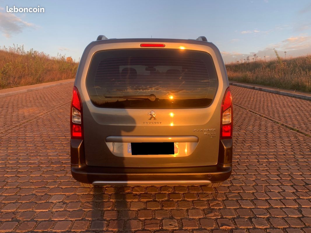 Peugeot partner 1.6 hdi 92cv pack tepee annee 2013 (image 4)