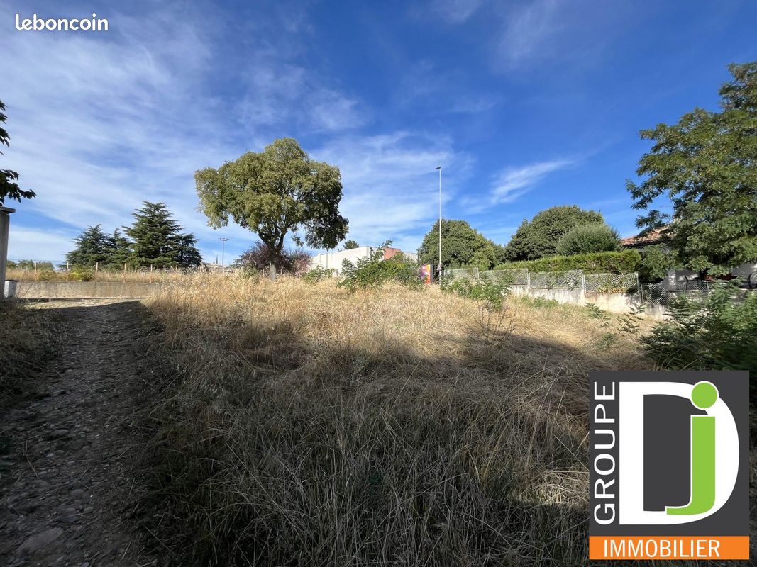 Terrain 530 m² · à Valence · 530 m² · 87 000 €