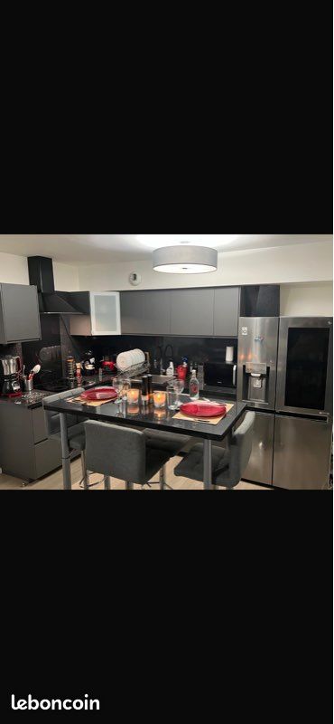 Appartement 2 pièces 50 m² · à Les Lilas · 50 m² · 1 200 €/mois