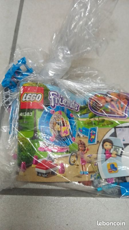Lego Friends (image 1)