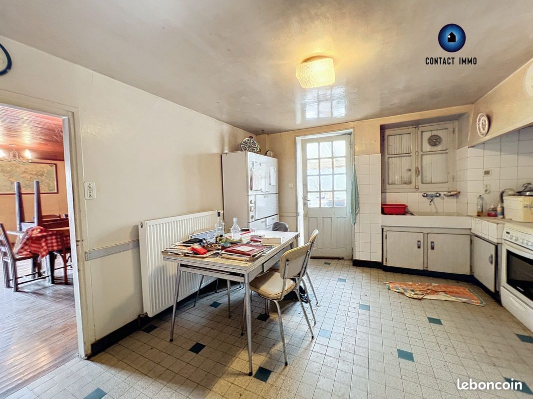 Maison de ville 9 pièces 198 m² - Chartrier-Ferrière 19600 (image principale 6)