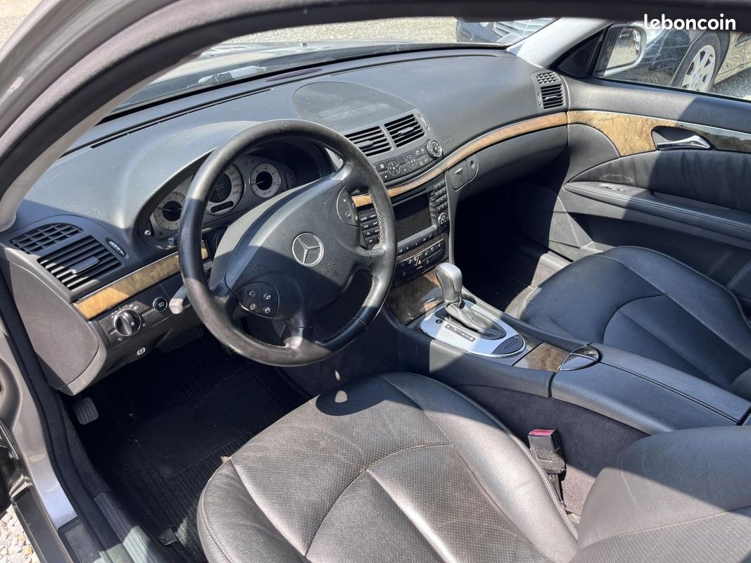 MERCEDES CLASSE E Break 280 CDI - BVA - 211 Avantgarde (image 9)