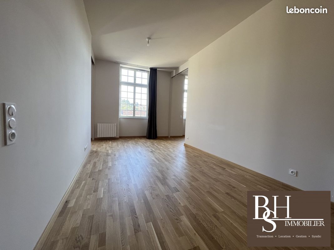 Appartement 3 pièces 96 m² · à Poitiers · 96 m² · 1 027 €/mois