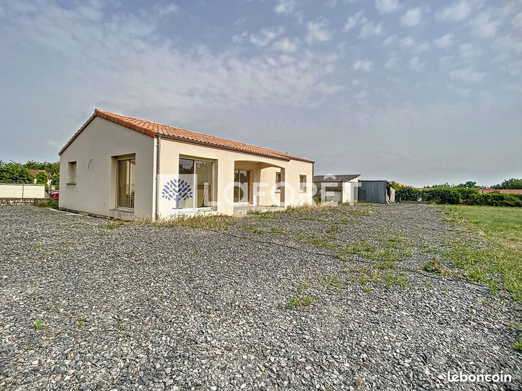 Maison 5 pièces 108 m² - Argentonnay 79150 Moutiers-sous-Argenton (image principale 10)