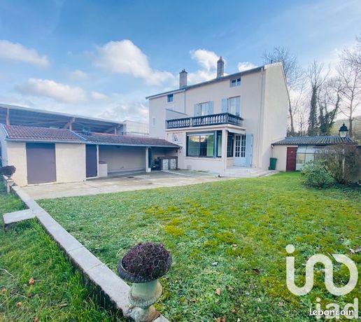 Maison 6 pièces 196 m²