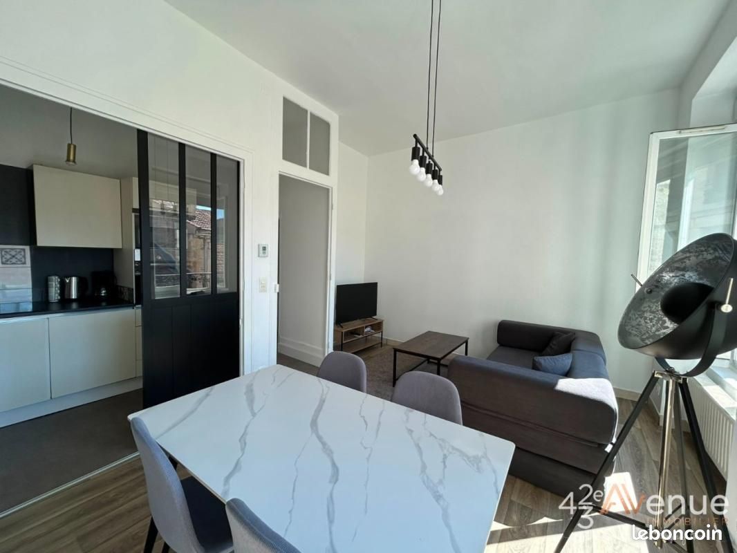 Appartement 2 pièces 45 m² · à Saint-Étienne · 45 m² · 550 €