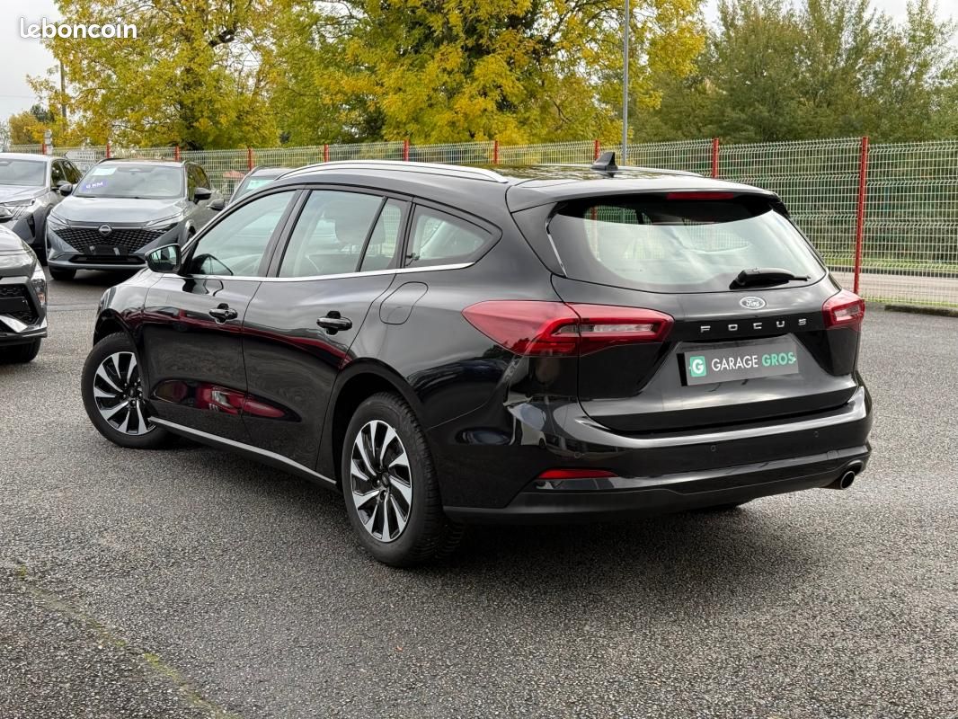 Ford Focus SW 1.0 EcoBoost 125 S&S mHEV Titanium X Business (image 2)