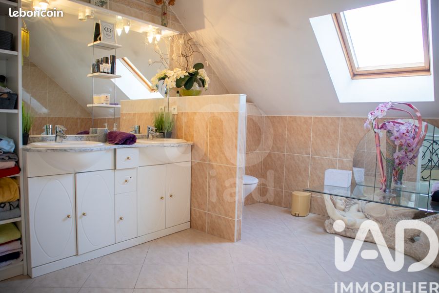 Maison 8 pièces 210 m² (image 18)