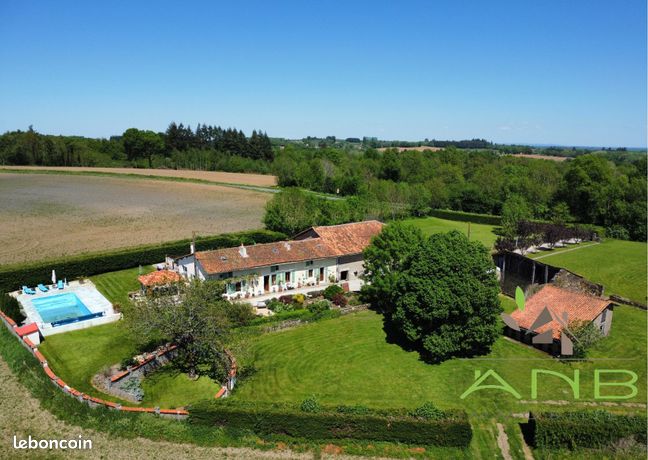 Propriété 10 pièces 300 m²