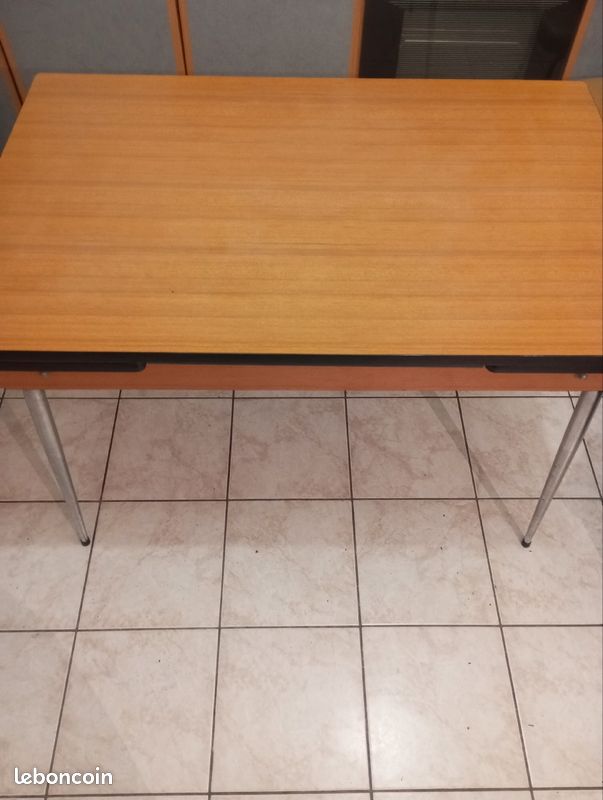 Table a manger (image 1)