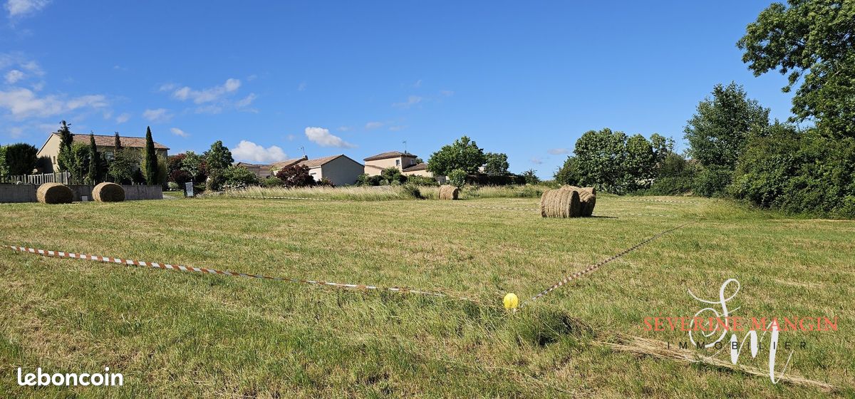 Terrain 803 m² · à Montmiral · 803 m² · 64 240 €