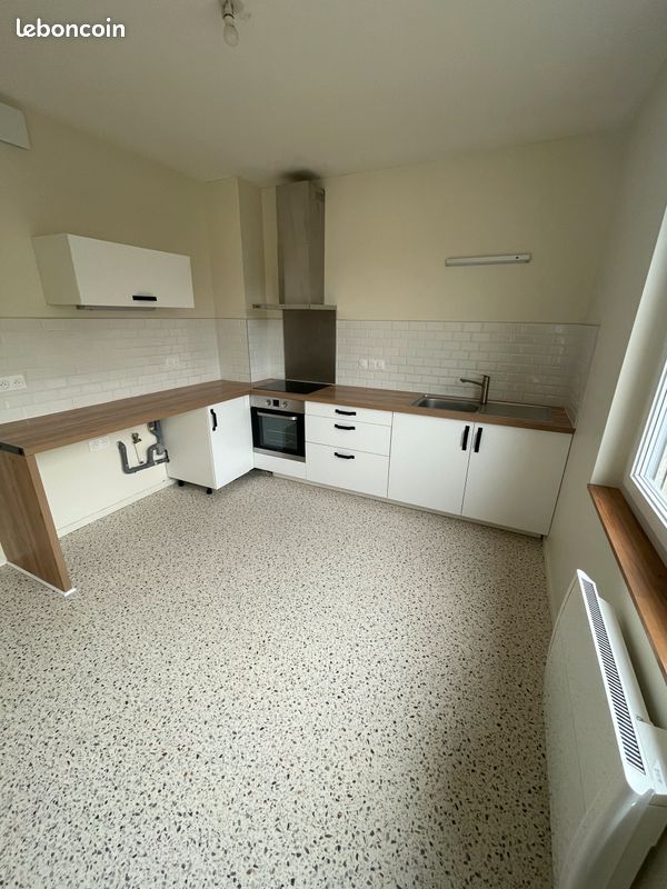 Appartement T4 refait à neuf disponible immediatement - Tulle 19000 (image principale 0)