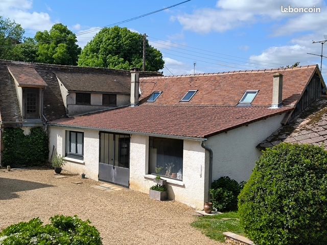 Maison 6 pièces 153 m² · à Illiers-l'Évêque · 153 m² · 160 000 €