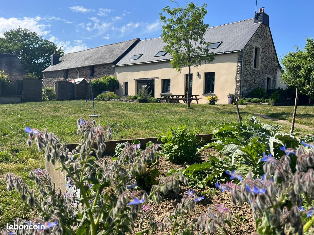 Maison 13 pièces 419 m² · à Ploërmel · 419 m² · 784 000 €