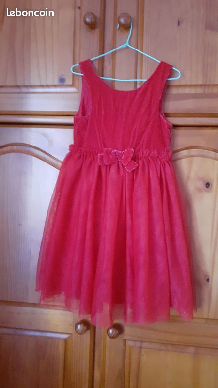 Vend robe rouge (image 1)