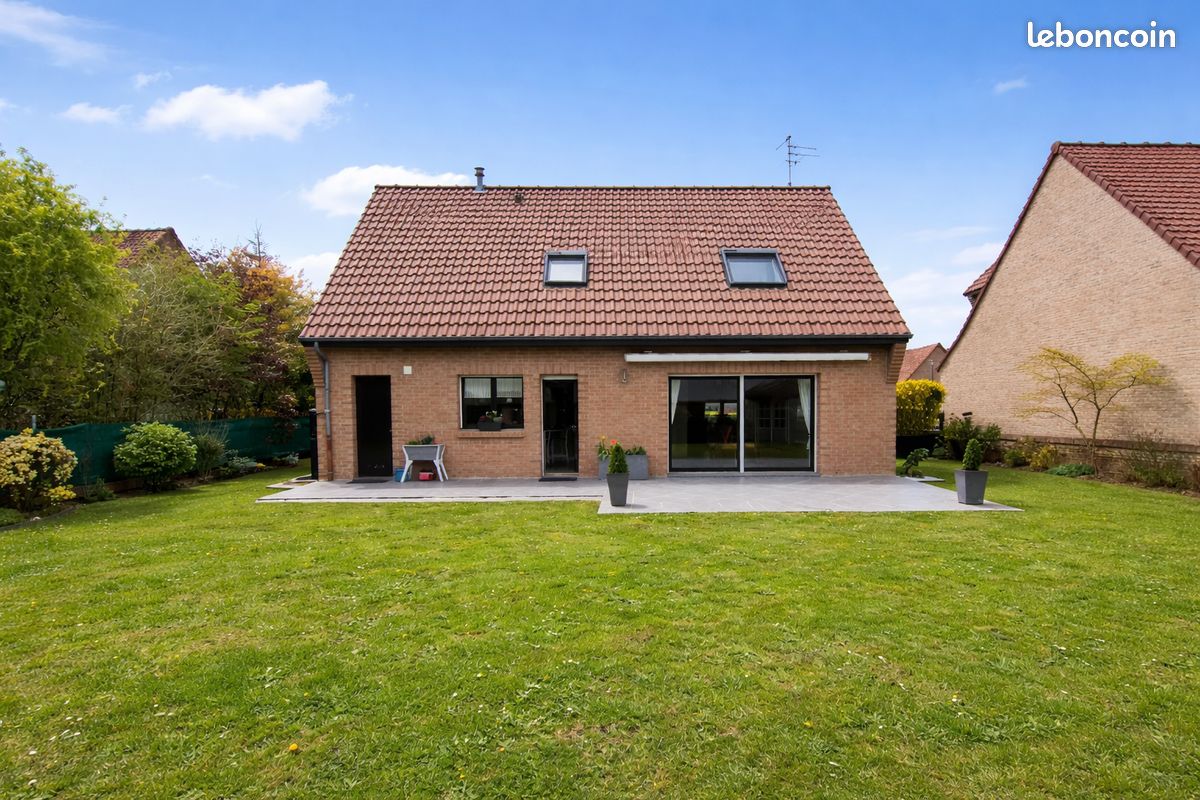 Maison 6 pièces 135 m² · à Houplines · 135 m² · 399 000 €