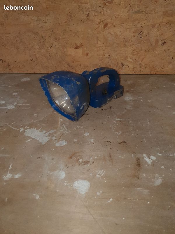 Lampe projecteur varta à pile 6 volt (image 1)