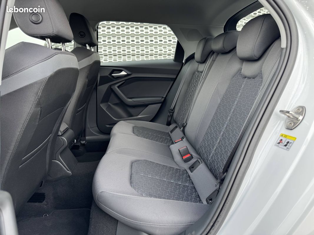 AUDI A1 Sportback 25 TFSI 95 ch BVM5 Design (image 23)
