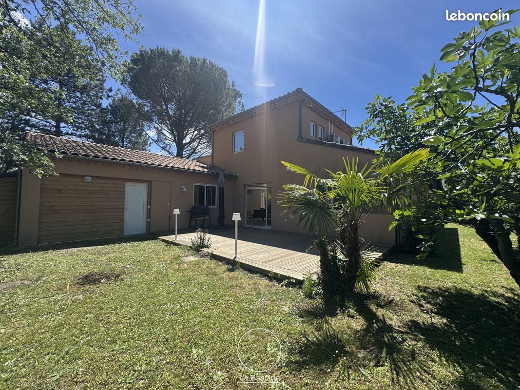 Maison 5 pièces 155 m² · à Montboucher-sur-Jabron · 155 m² · 449 000 €