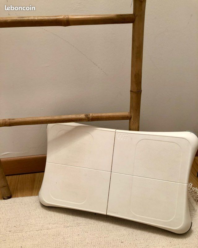 💜 Jeu balance board avec jeu Wii fit sur Wii 💜 (image 1)