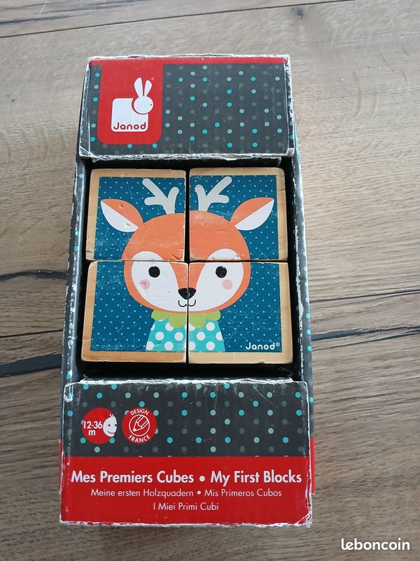 Cubes en bois puzzle (image 1)