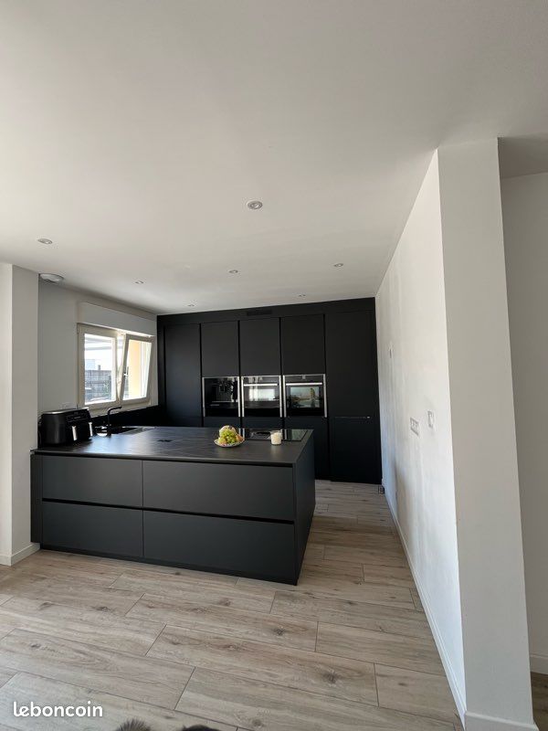 Maison 5 pièces 126 m² · à Roussy-le-Village · 126 m² · 590 000 €