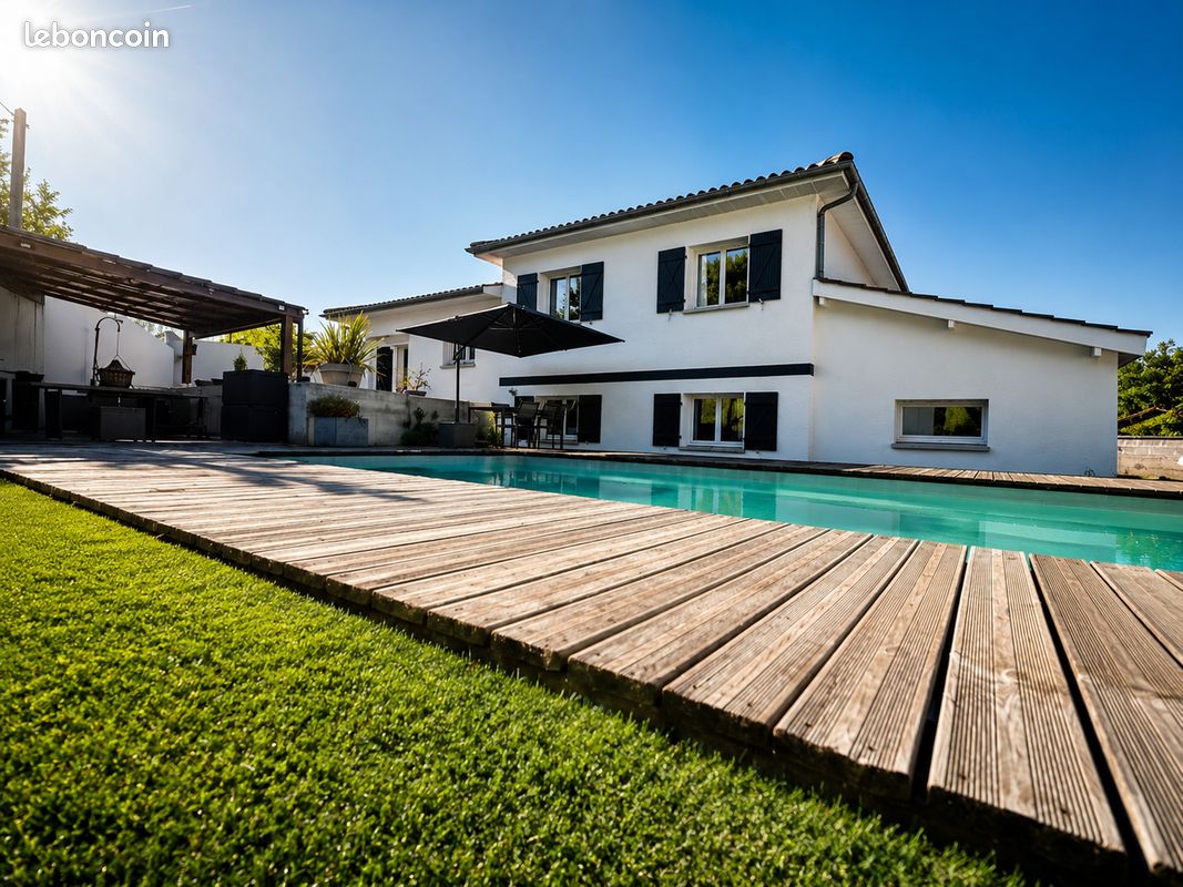 Maison 6 pièces 152 m² · à Artigues-près-Bordeaux · 152 m² · 499 000 €