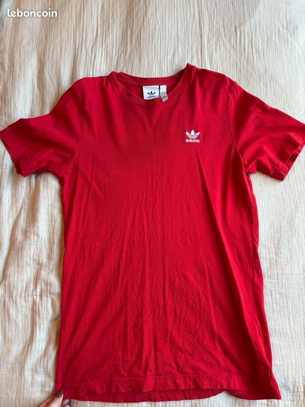 T-shirt adidas rouge taille S (image 1)