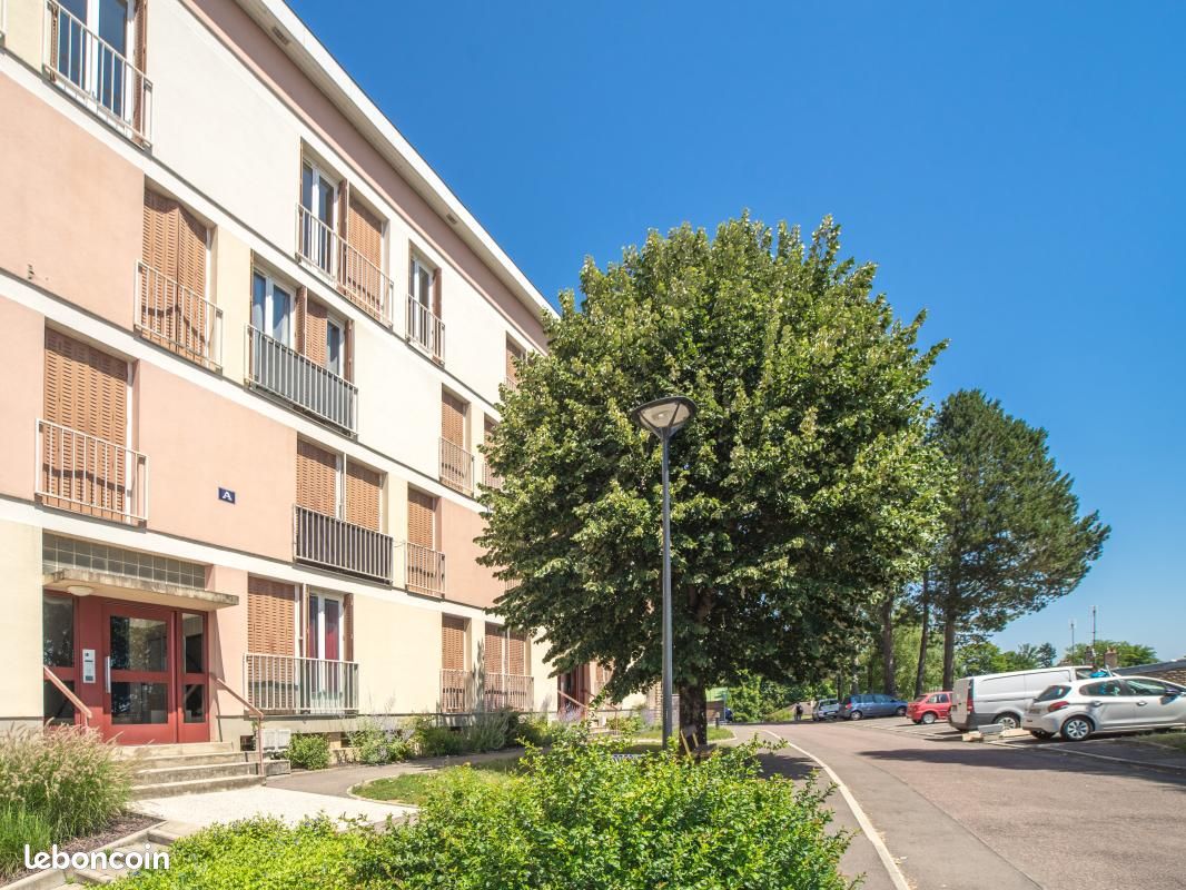 Appartement 3 pièces 55 m² · à Charolles · 55 m² · 412 €