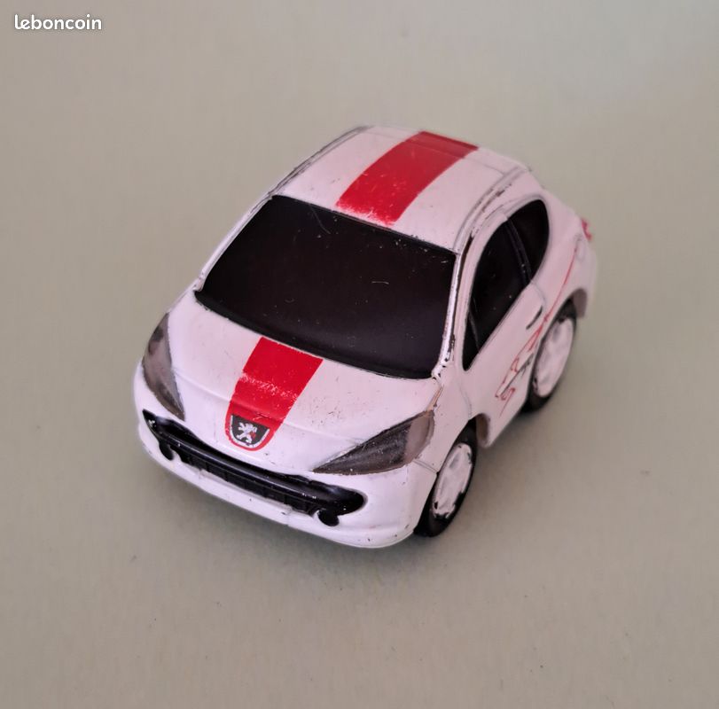 Peugeot 207 Féline 3 Portes 2006 Rouge – Miniature Norev 1/43, Occasion