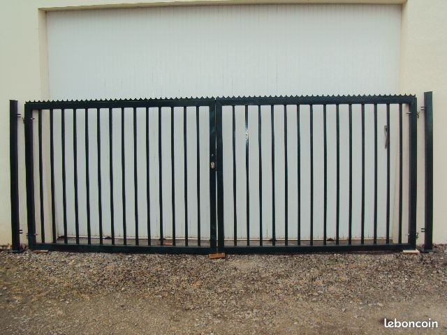 Portail métallique (image 1)