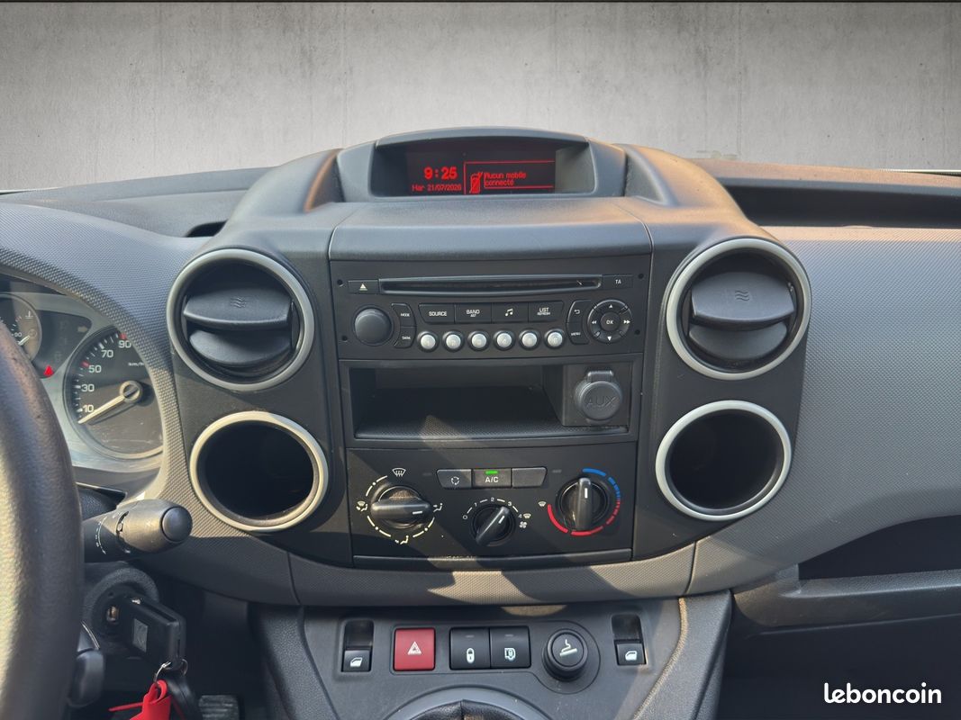 Citroen berlingo fourgon m bluehdi 100 confort (image 14)