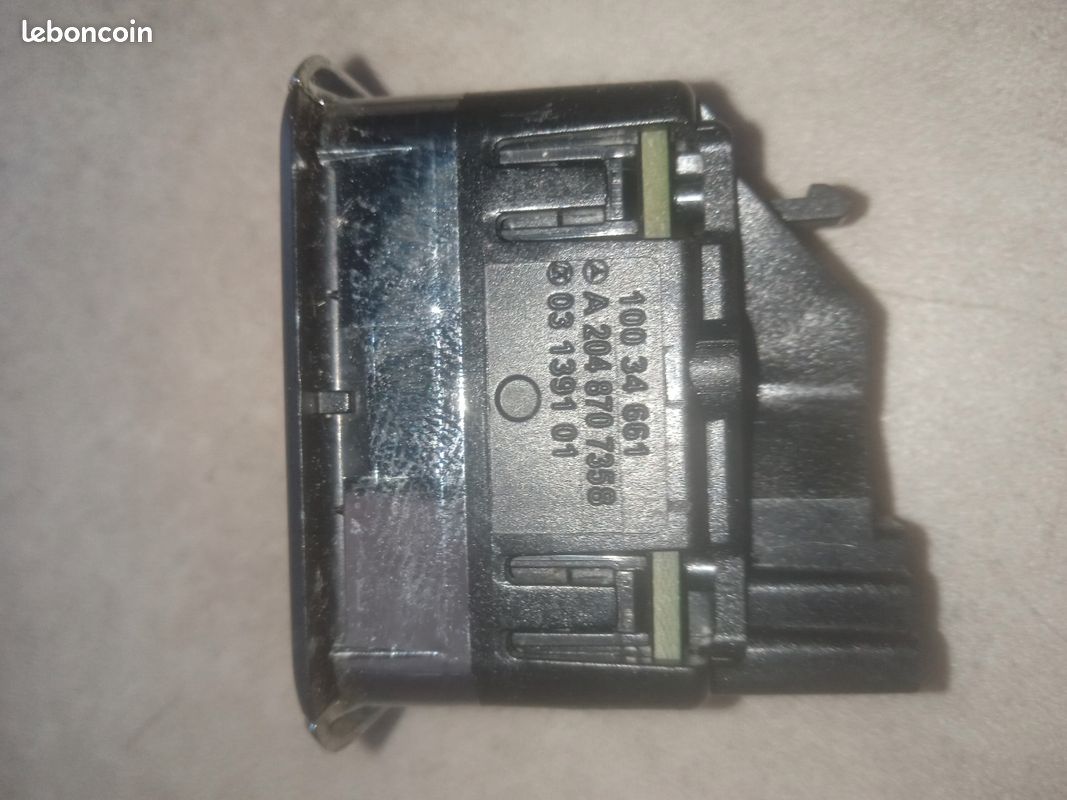 Bouton leve vitre Mercedes w204 (image 3)