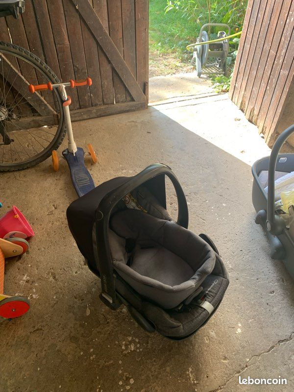 Siège auto bébé (image 1)