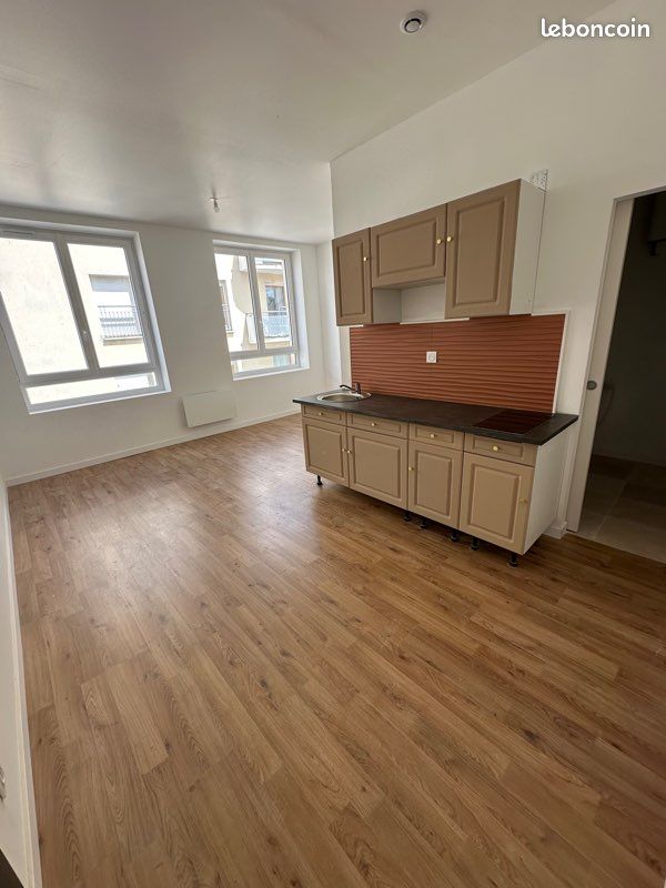 Appartement 1 pièce 30 m² · à Saint-Étienne · 30 m² · 470 €