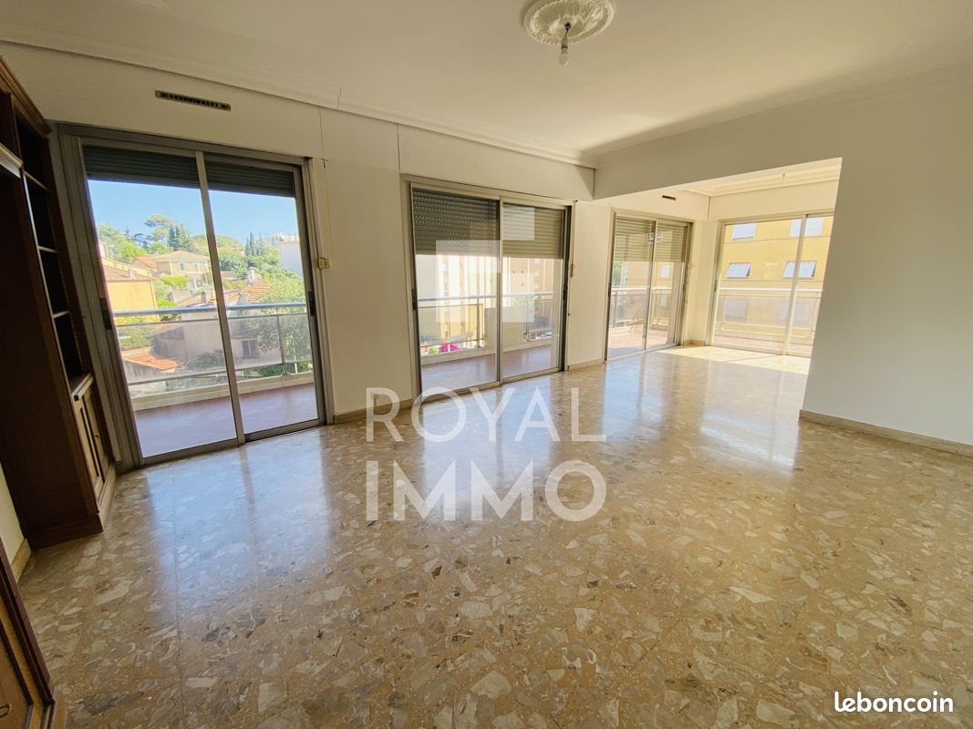 Appartement 4 pièces 102 m² · à Toulon · 102 m² · 1 255 €/mois