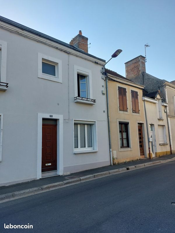 Immeuble 4 pièces 114 m² · à Ballon-Saint Mars · 114 m² · 85 100 €