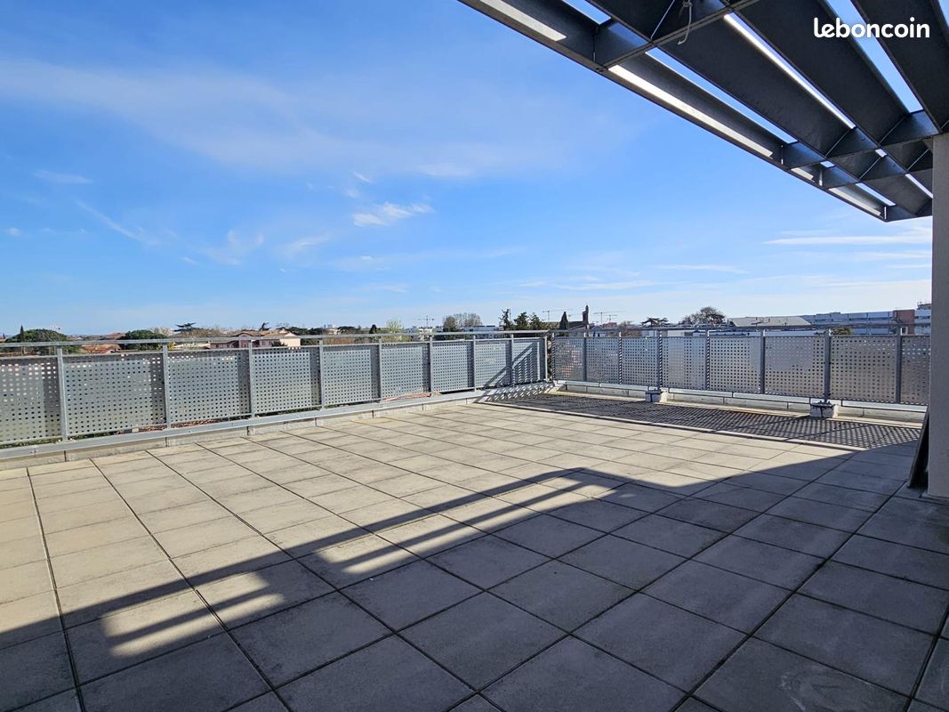 Toulouse 31200 – Grand T4 familial de 111,47 m² avec terrasse de 60 m² et 2 parkings