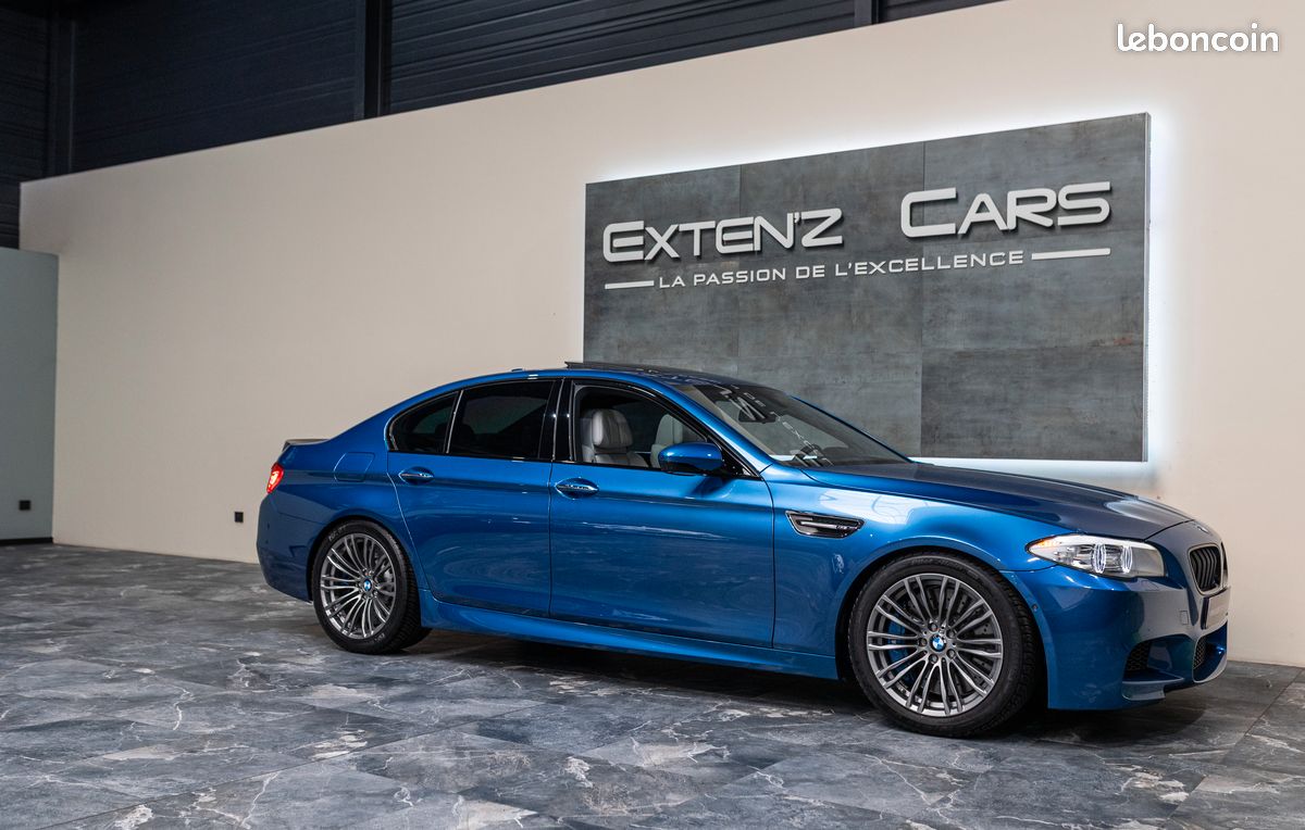 BMW M5 (F10) 4.4 V8 560CV DKG 7 - Bleu Monte Carlo - Avec 21.000 Kms & TVA Apparente - Etat Collection - Garantie 12 Mois (image 5)