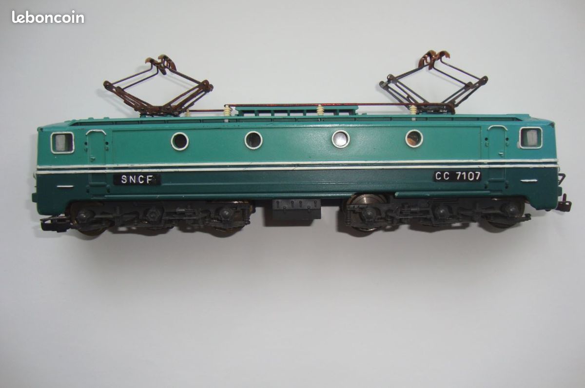 JOUEF LOCOMOTIVE ELECTRIQUE CC 7107 SNCF