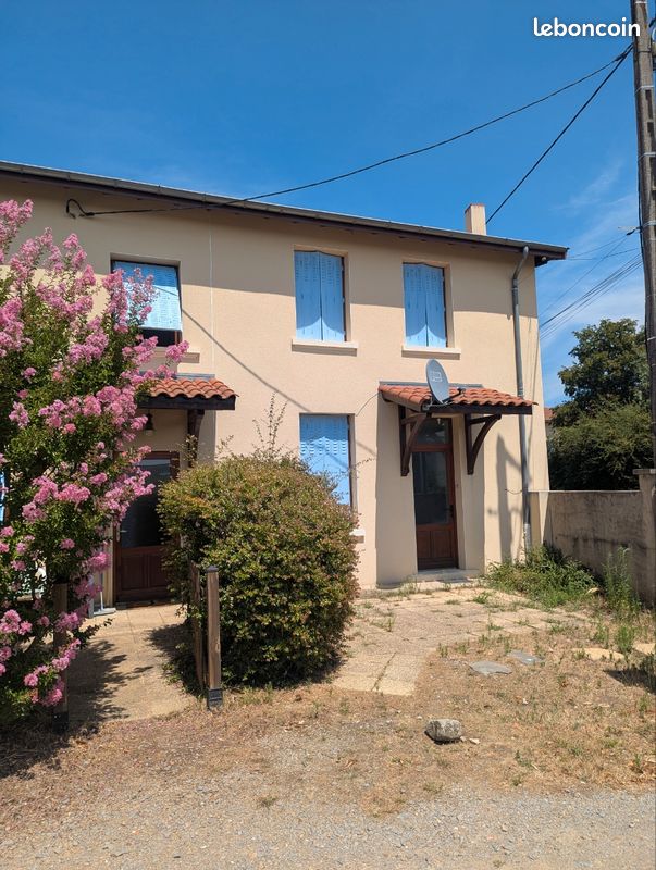 Appartement 3 pièces 54 m² · à Roussillon · 54 m² · 700 €