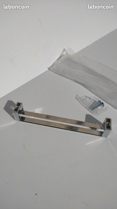 Poignée de meuble acier chromée (image 17)
