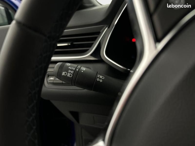 Renault Captur 1.3 TCe 140ch FAP Rive Gauche (image 24)