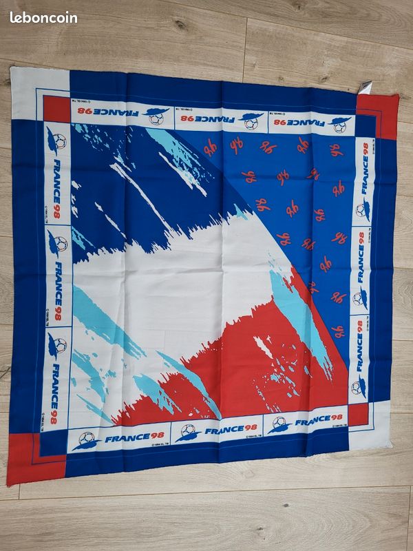 Foulard coupe du monde 98 - France 98 | by Kiabi